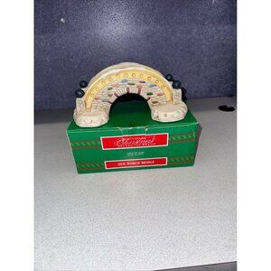 House of Llyod Christmas Around the World Old World Bridge 541285 Village